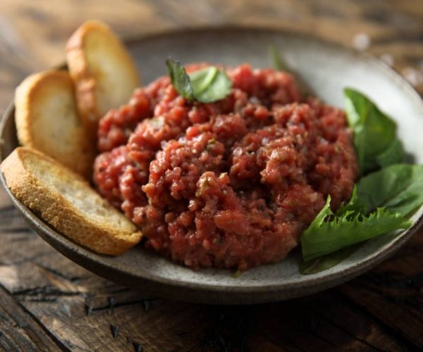 Steak tartar con trufa negra